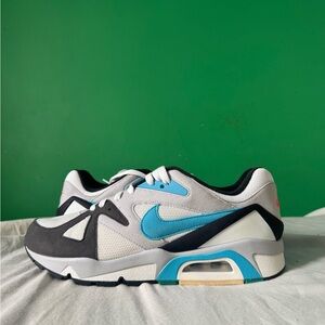 Nike air structure og white neo teal size 9